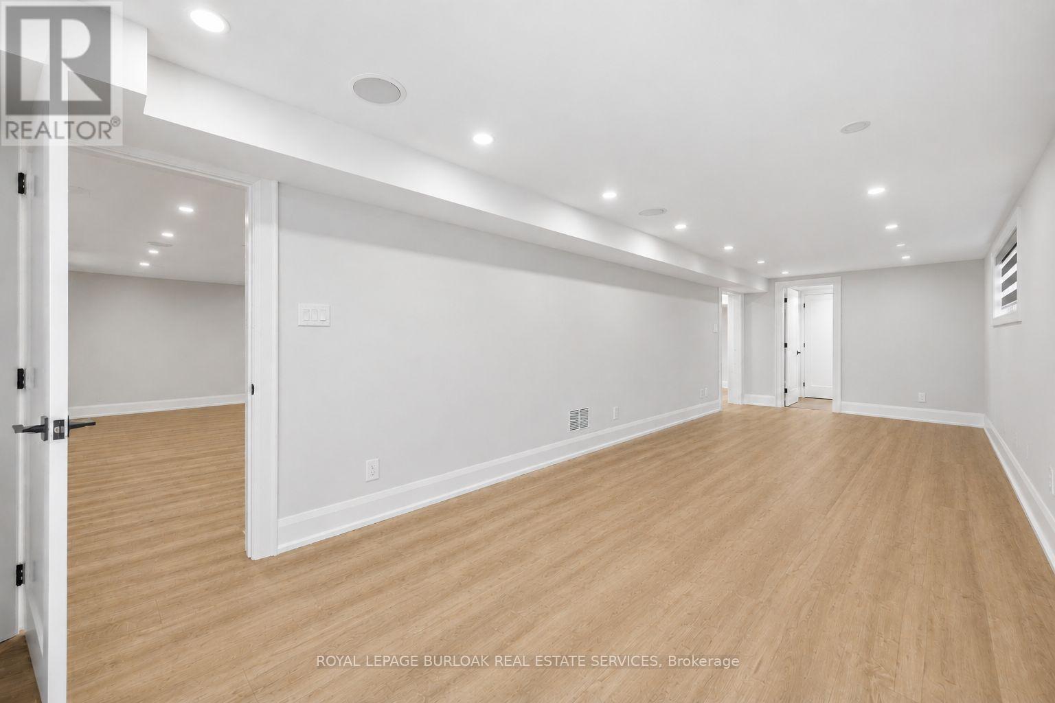2029 Kempton Park Drive, Mississauga, Ontario  L5M 2Z4 - Photo 45 - W13764894