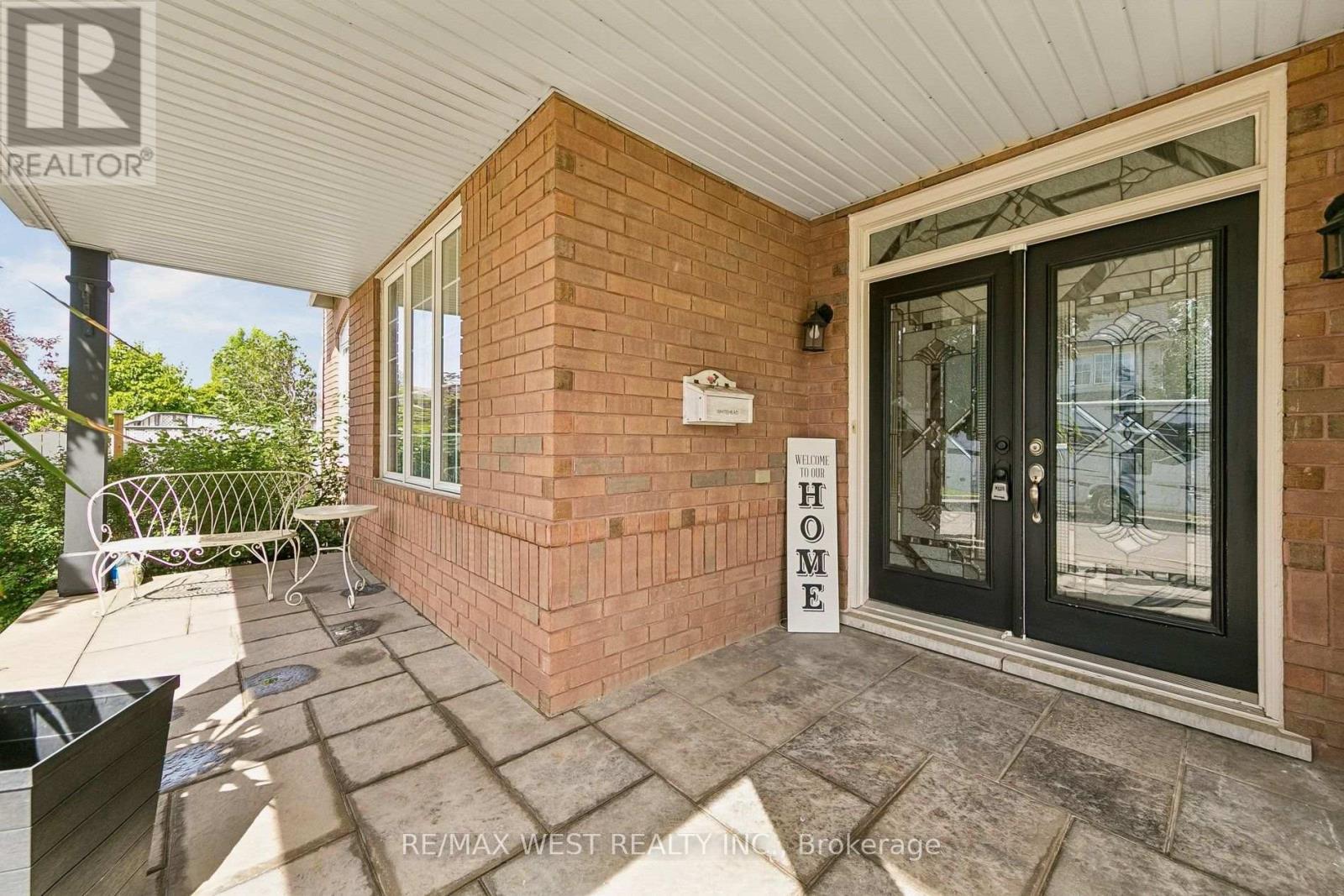 737 Turrell Crescent, Milton, Ontario  L9T 5L4 - Photo 7 - W13764902