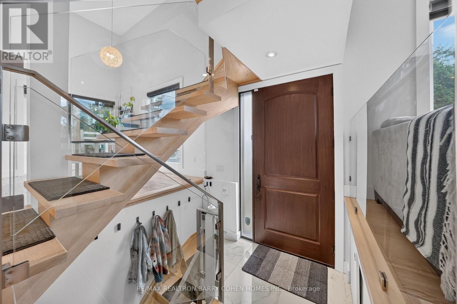 120 Hope Street, Toronto, Ontario  M6E 1K1 - Photo 7 - W13764908