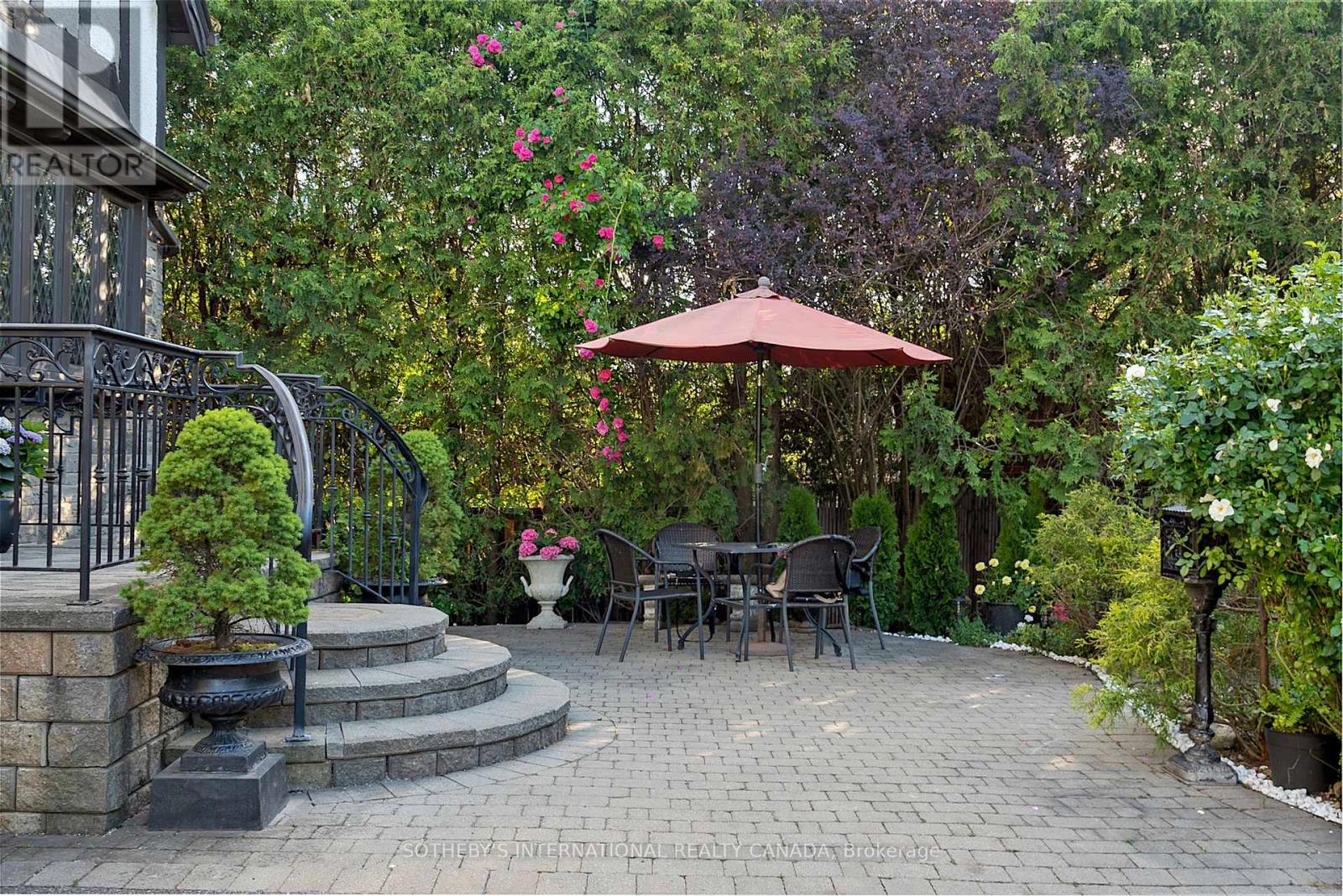 4009 Bloor Street W, Toronto, Ontario  M9B 1M4 - Photo 4 - W13764912