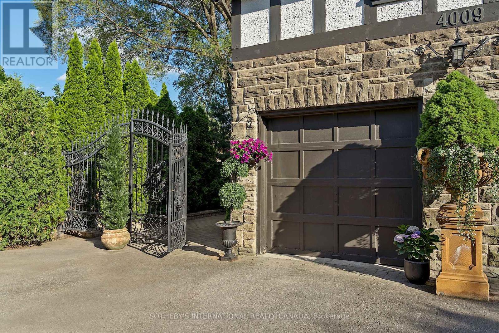 4009 Bloor Street W, Toronto, Ontario  M9B 1M4 - Photo 43 - W13764912