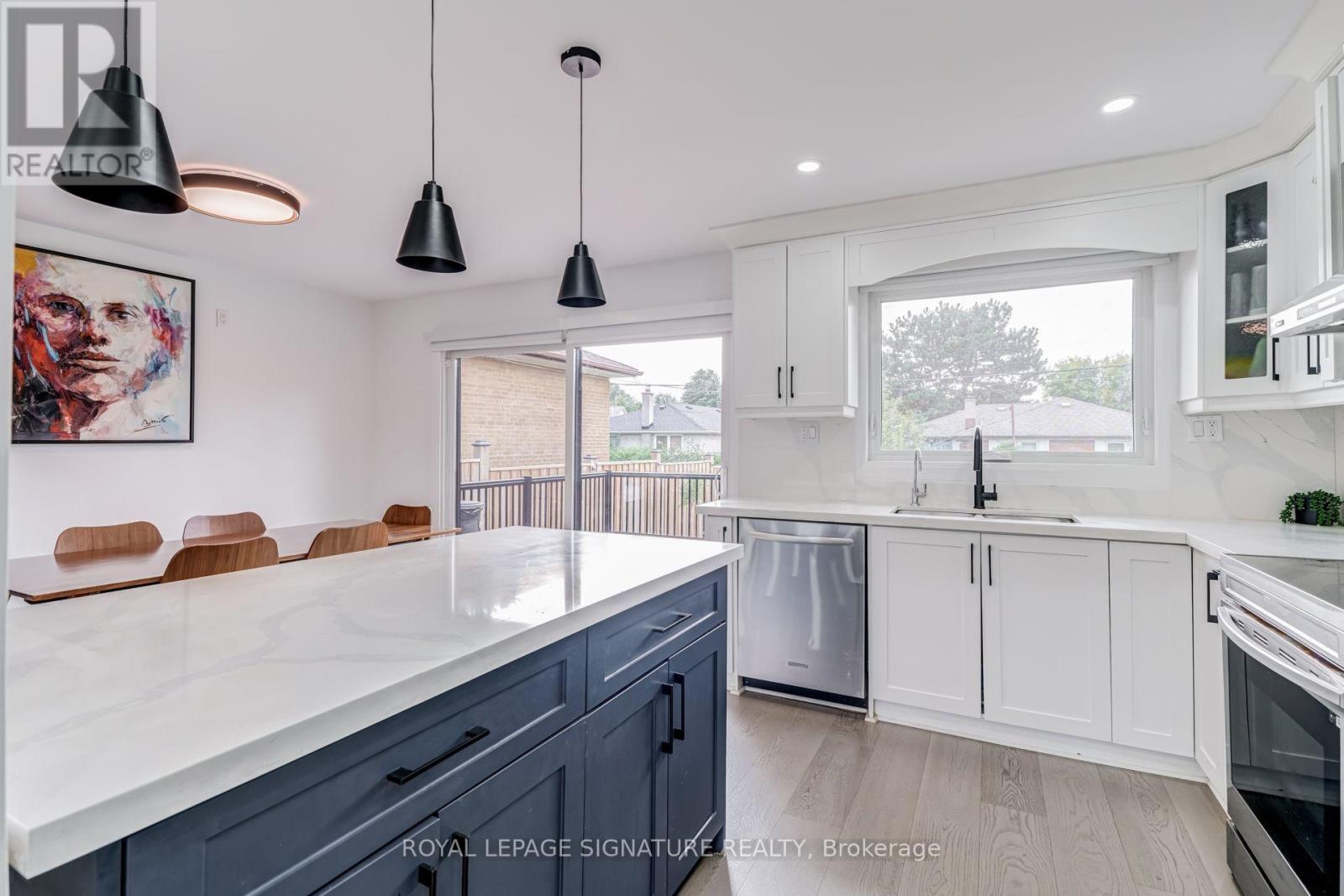68 Stapleton Drive, Toronto, Ontario  M9R 2Z9 - Photo 15 - W13765000