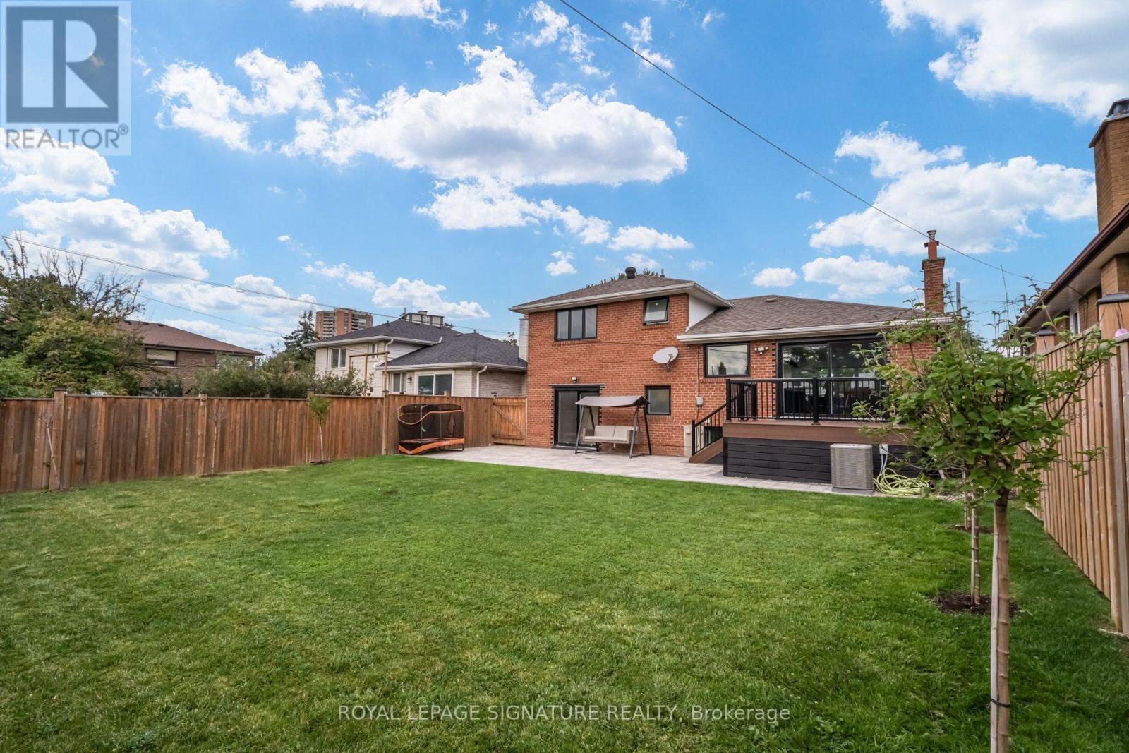 68 Stapleton Drive, Toronto, Ontario  M9R 2Z9 - Photo 27 - W13765000