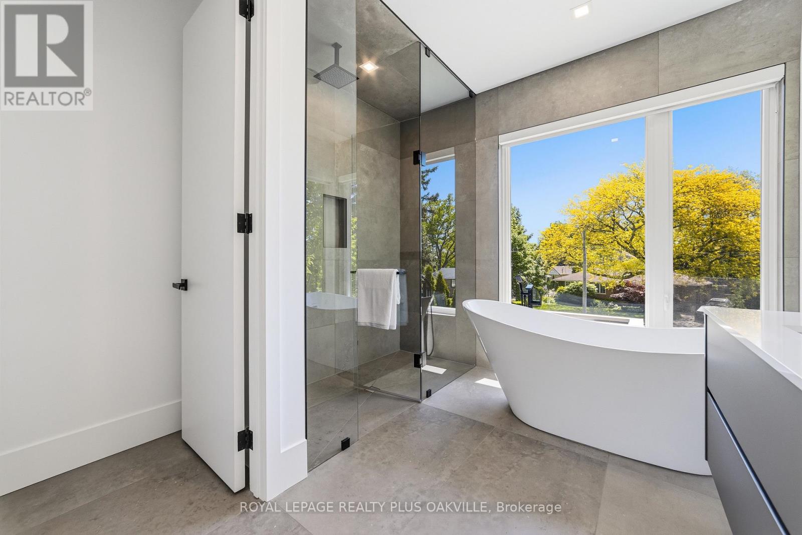 1189 Tisdale Street, Oakville, Ontario  L6L 2S9 - Photo 12 - W13765006