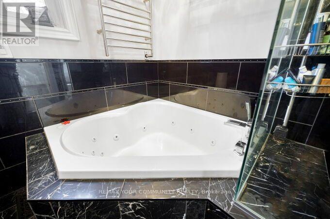 3202 Centennial Drive E, Burlington, Ontario  L7M 1C2 - Photo 23 - W13765008