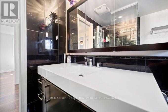 3202 Centennial Drive E, Burlington, Ontario  L7M 1C2 - Photo 25 - W13765008