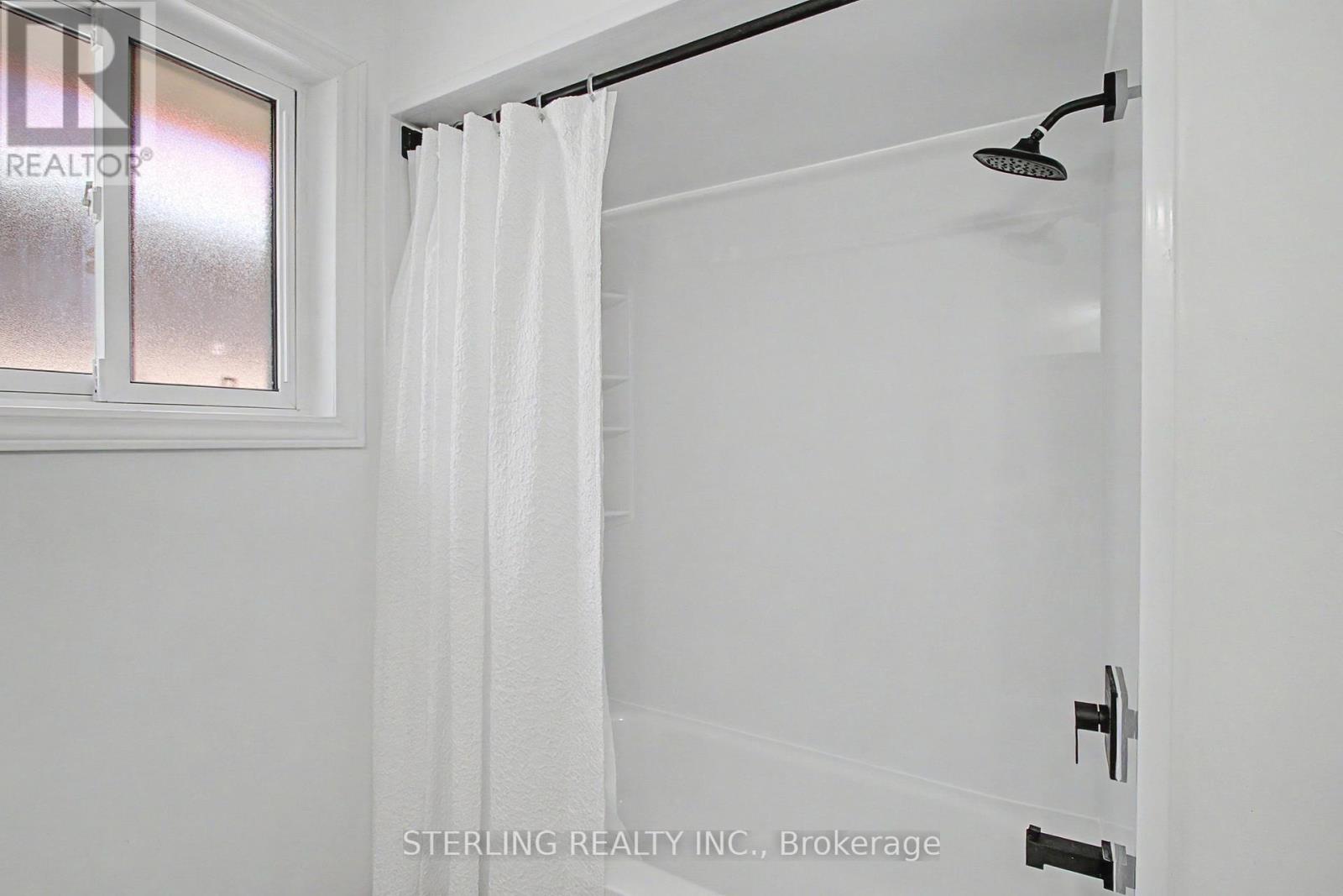 72 Sunforest Drive, Brampton, Ontario  L6Z 3Z5 - Photo 31 - W13765014