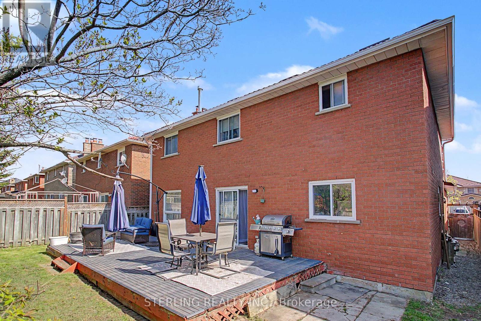72 Sunforest Drive, Brampton, Ontario  L6Z 3Z5 - Photo 36 - W13765014