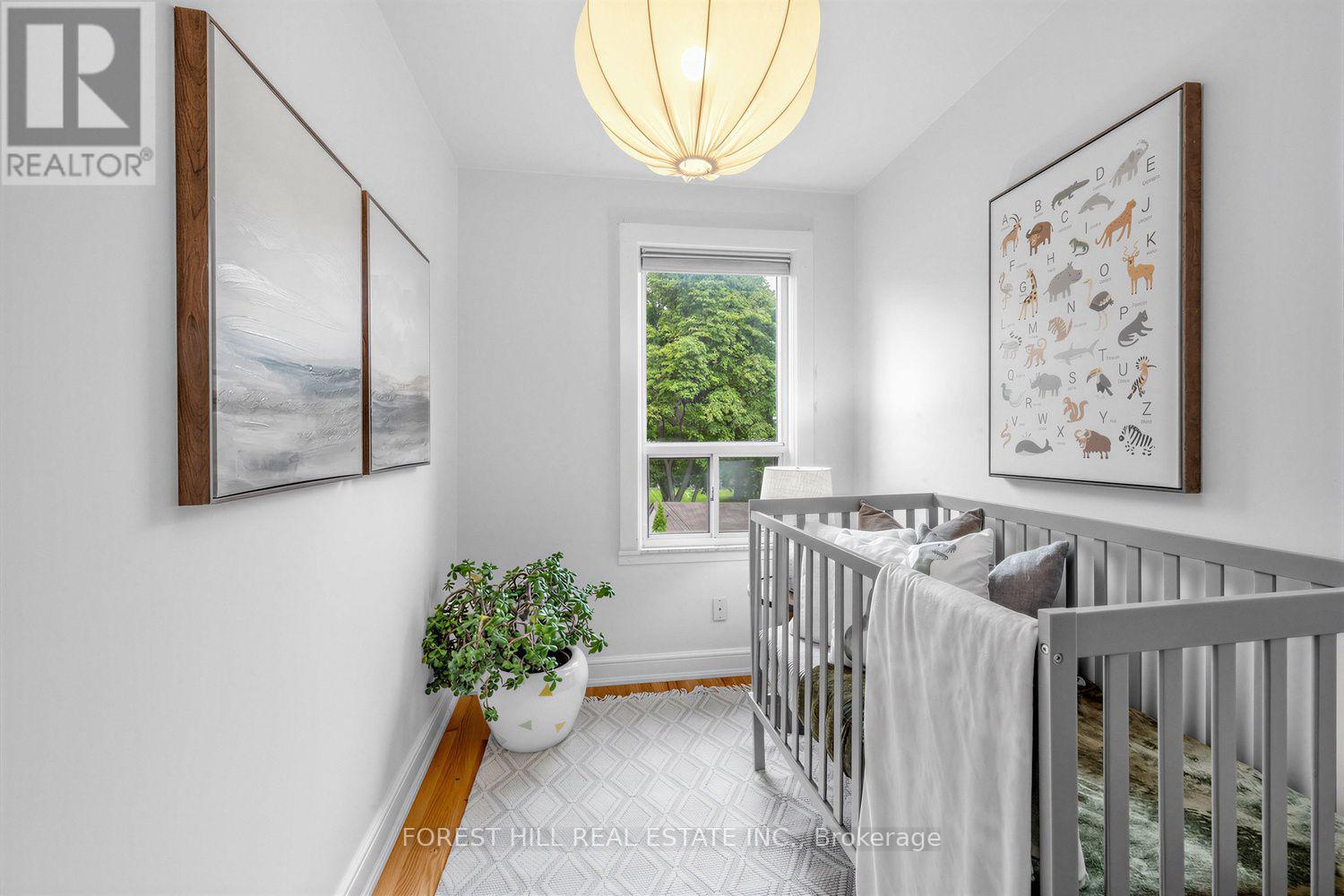 266 Harvie Avenue, Toronto, Ontario  M6E 4K6 - Photo 21 - W13765074