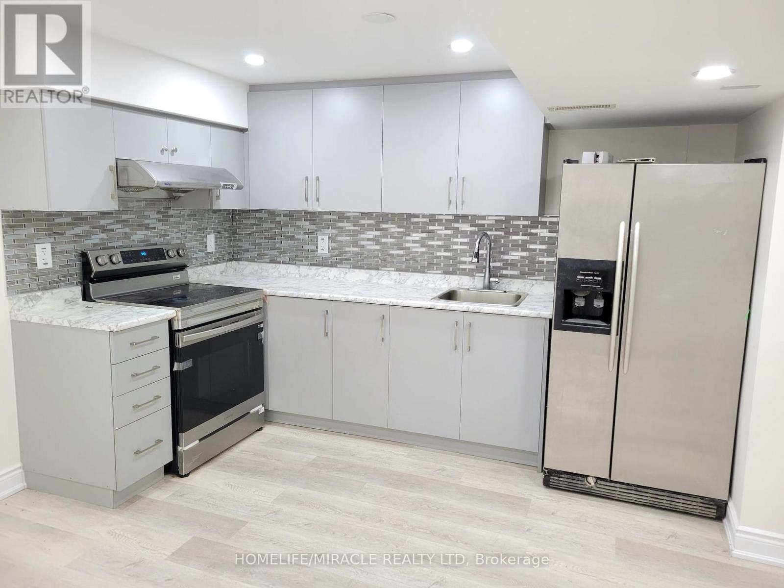 Bsmt - 6959 Tassel Crescent, Mississauga, Ontario  L5W 1G9 - Photo 4 - W13765128