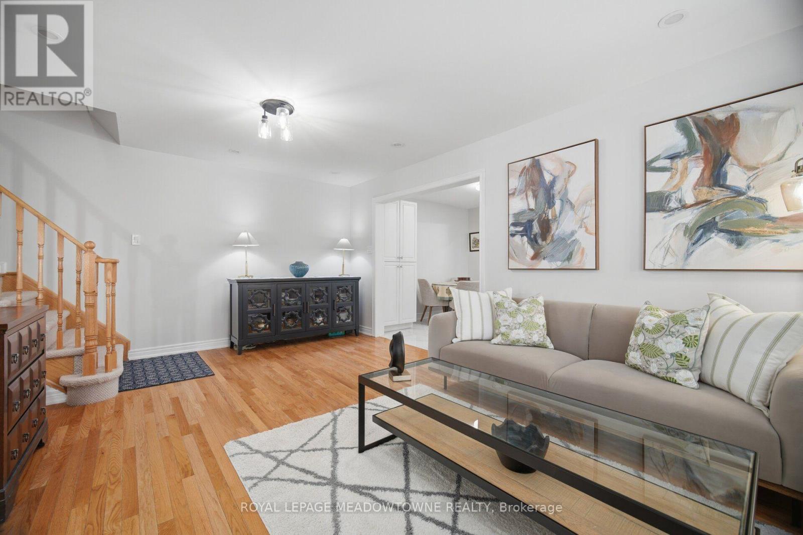 6623 Blackheath Ridge, Mississauga, Ontario  L5W 1Z7 - Photo 4 - W13765132