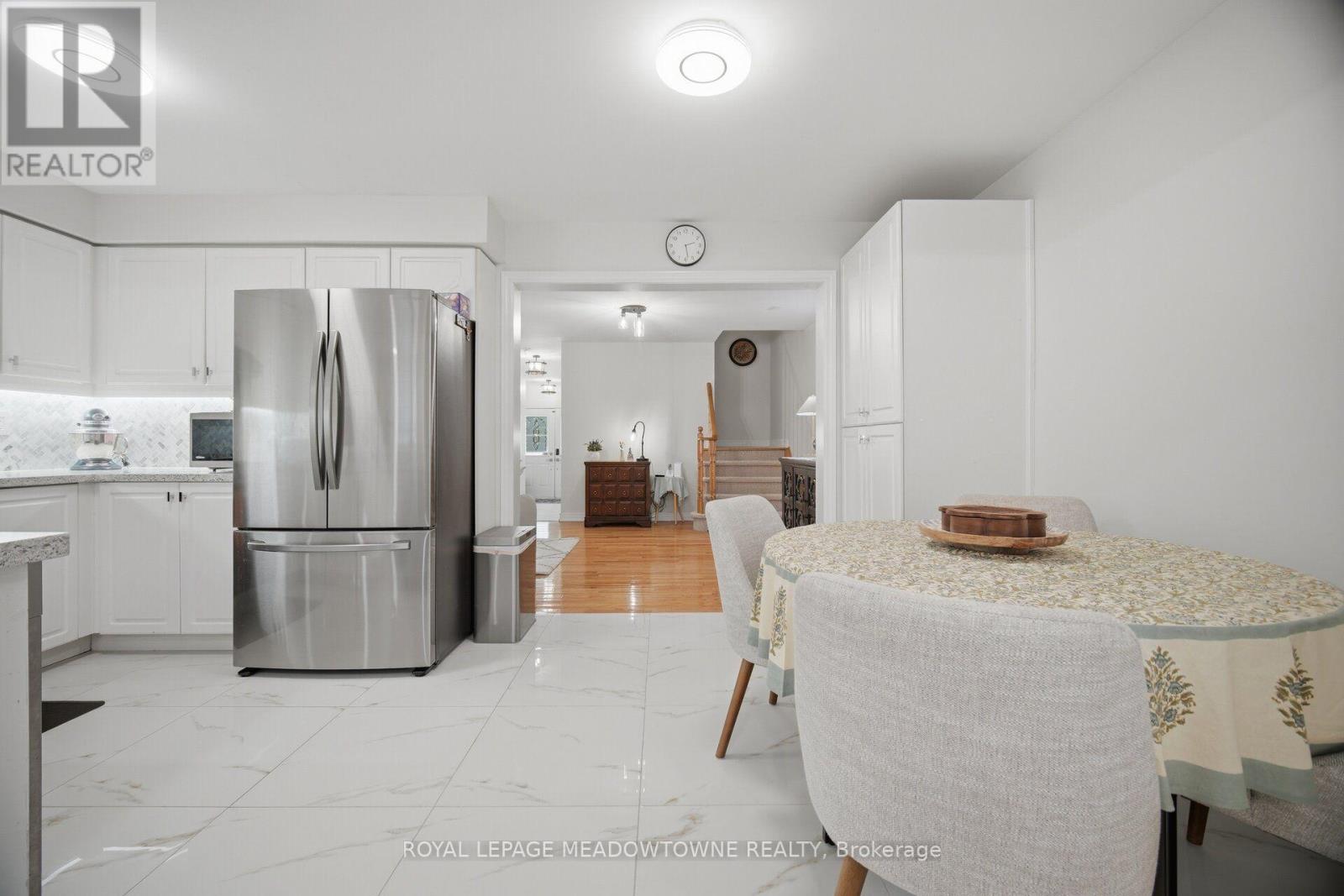 6623 Blackheath Ridge, Mississauga, Ontario  L5W 1Z7 - Photo 5 - W13765132