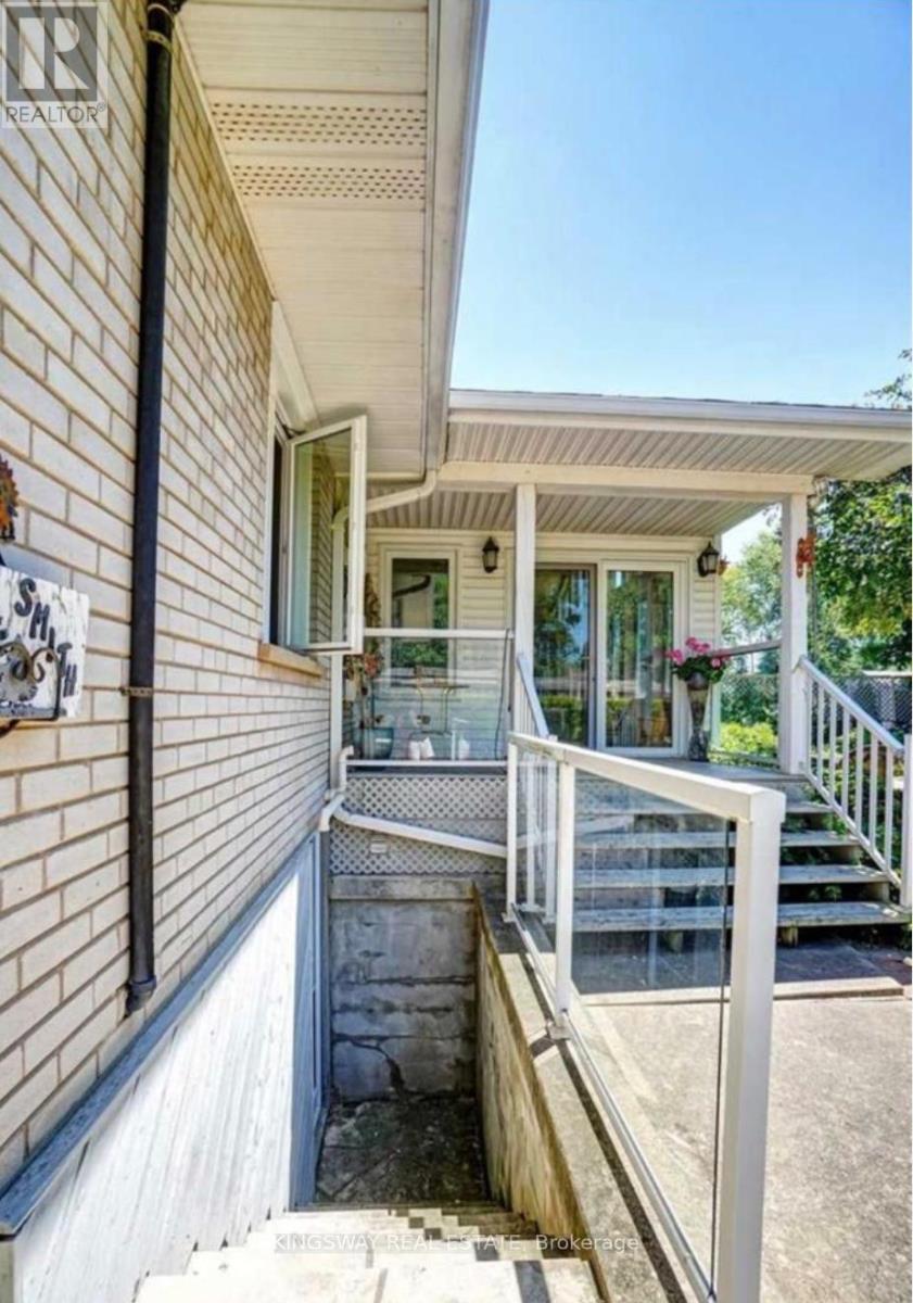 16 Plainsman Road, Mississauga, Ontario  L5N 1C5 - Photo 16 - W13765158