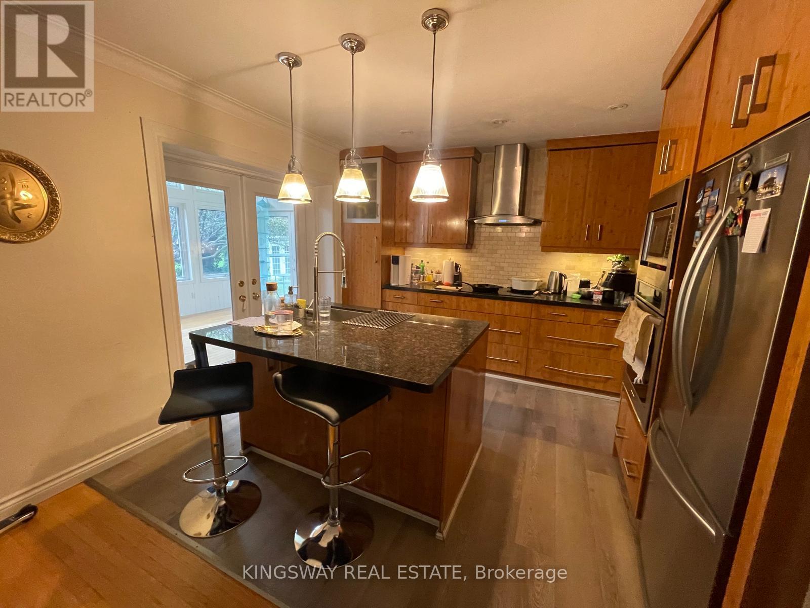16 Plainsman Road, Mississauga, Ontario  L5N 1C5 - Photo 8 - W13765158