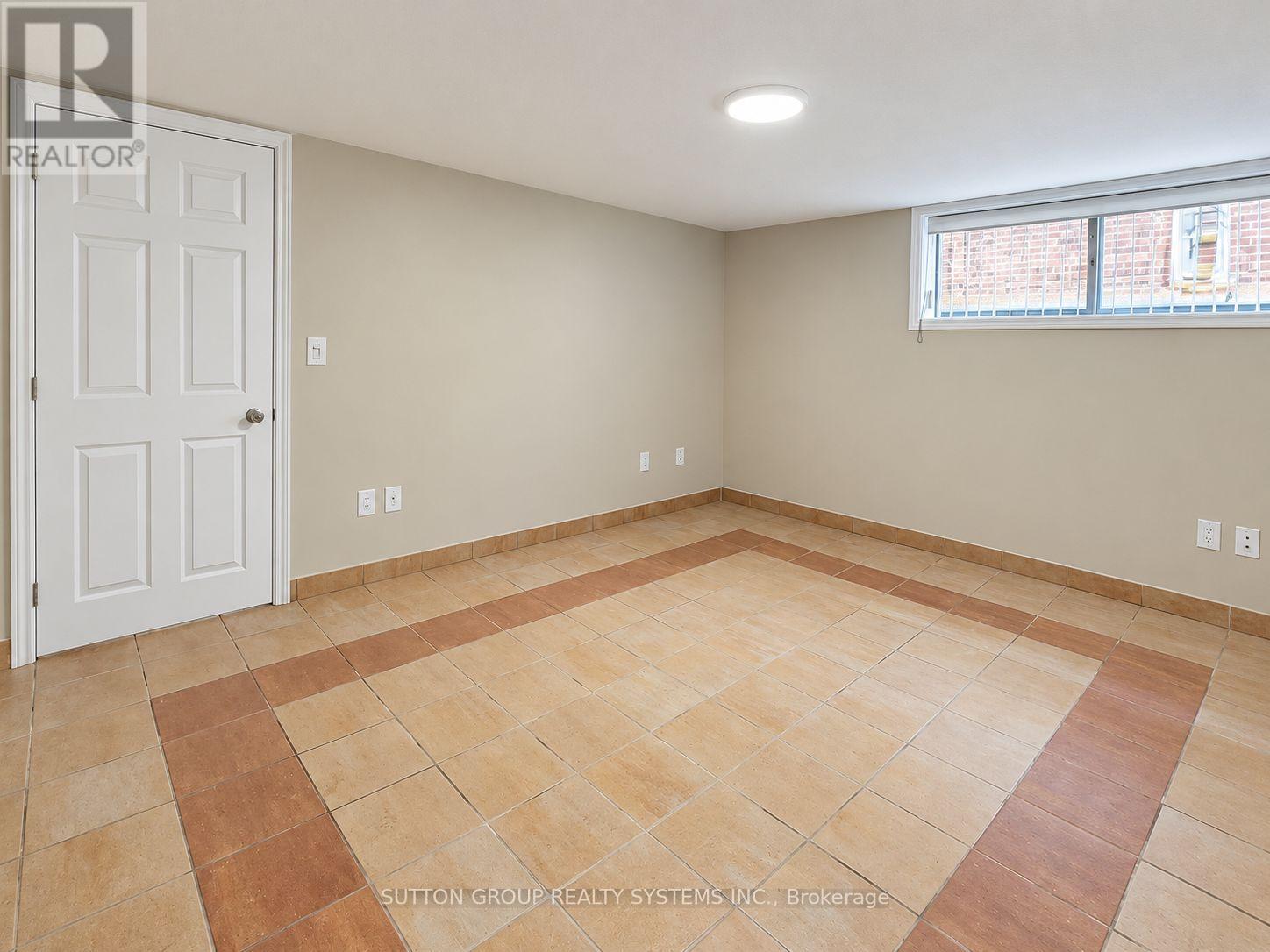 158 Blackthorn Avenue, Toronto, Ontario  M6N 3H8 - Photo 5 - W13765166