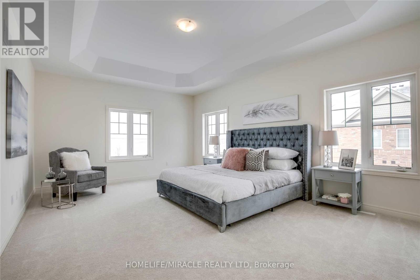 383 Robert Parkinson Drive, Brampton, Ontario  L7A 0C4 - Photo 5 - W13765208