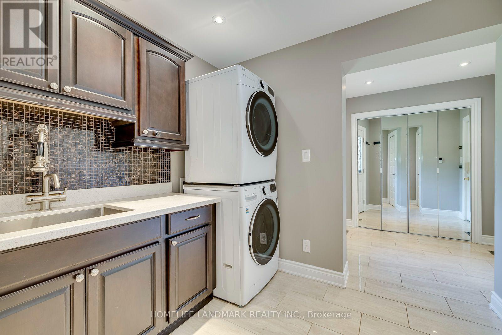 2333 Bennington Gate, Oakville, Ontario  L6J 5N7 - Photo 16 - W13765244