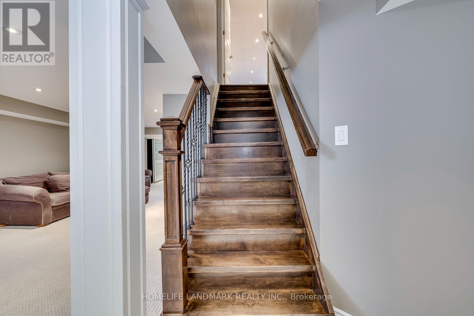 2333 Bennington Gate, Oakville, Ontario  L6J 5N7 - Photo 37 - W13765244