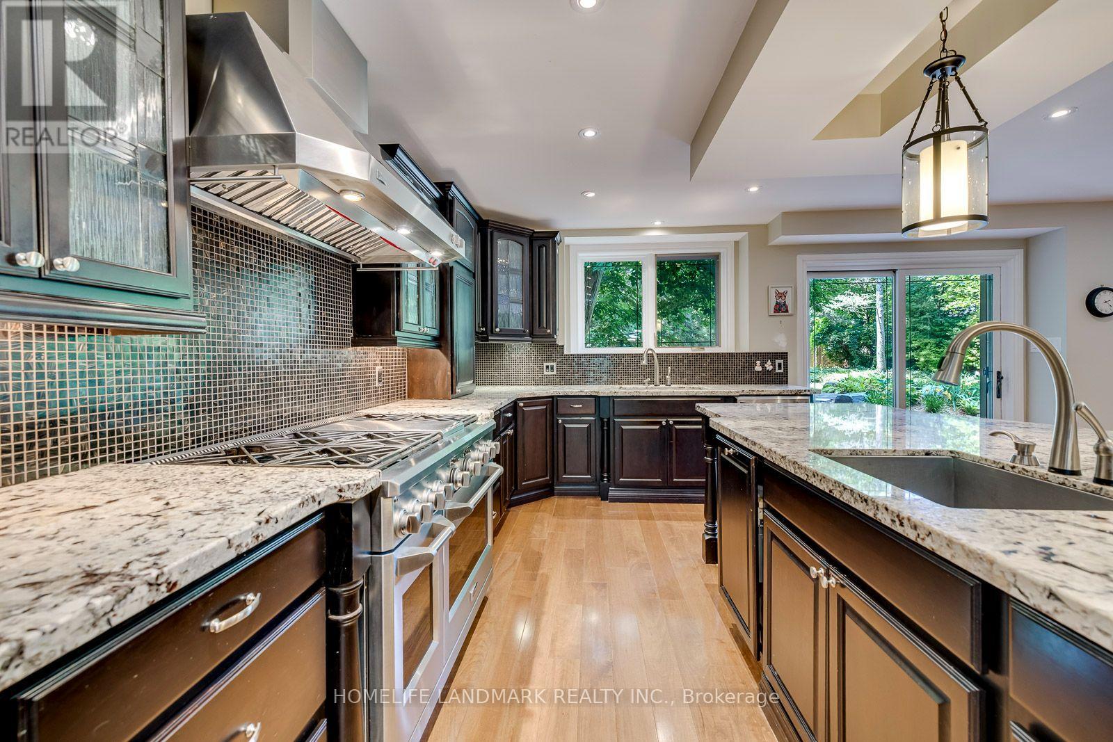 2333 Bennington Gate, Oakville, Ontario  L6J 5N7 - Photo 9 - W13765244