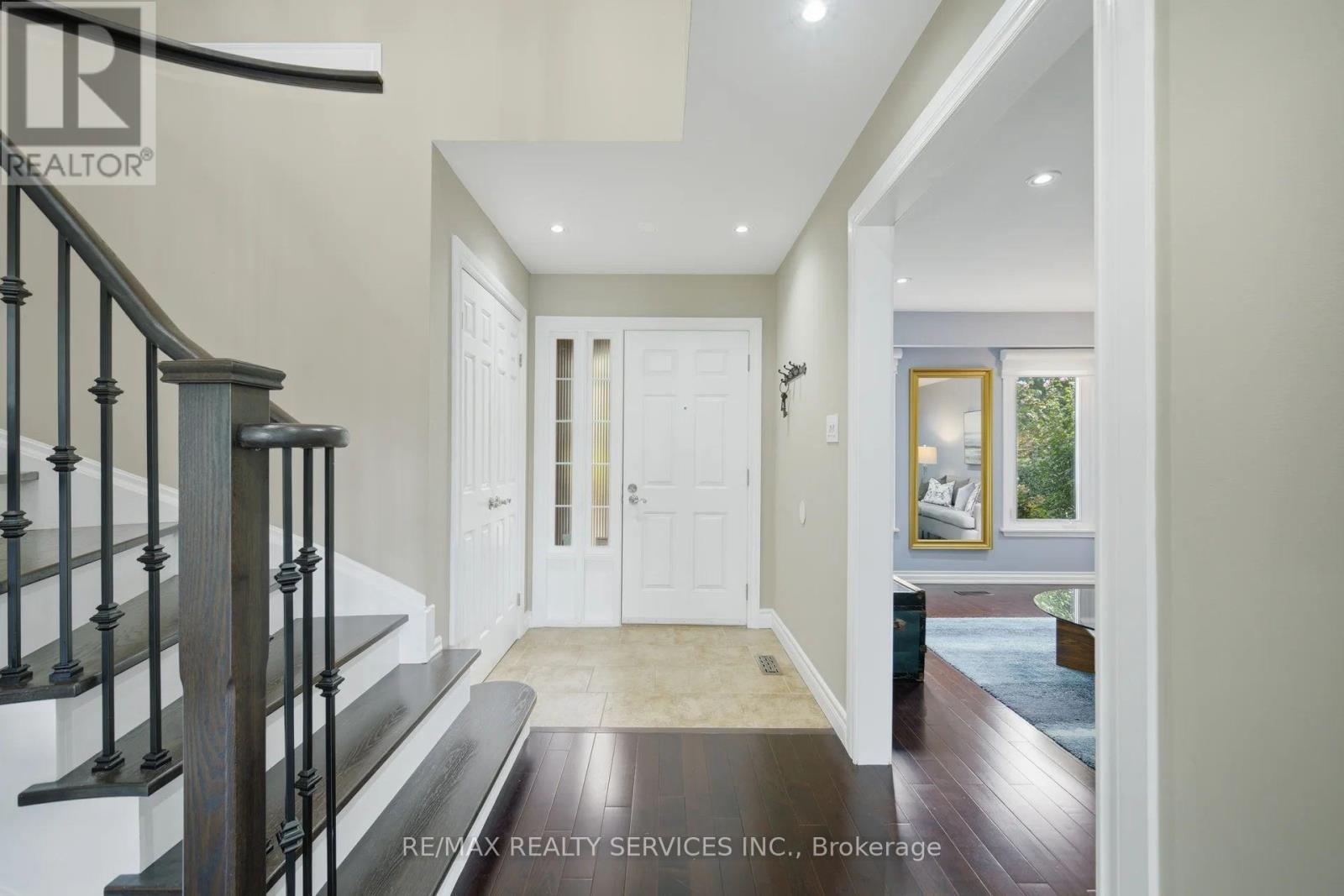 20 Noontide Court, Brampton, Ontario  L6S 4H5 - Photo 6 - W13765264