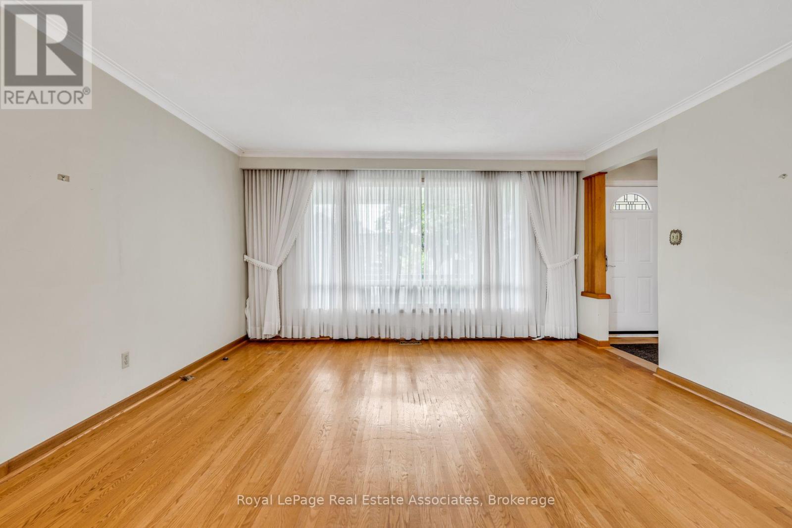 59 Stapleton Drive, Toronto, Ontario  M9R 2Z8 - Photo 10 - W13765340