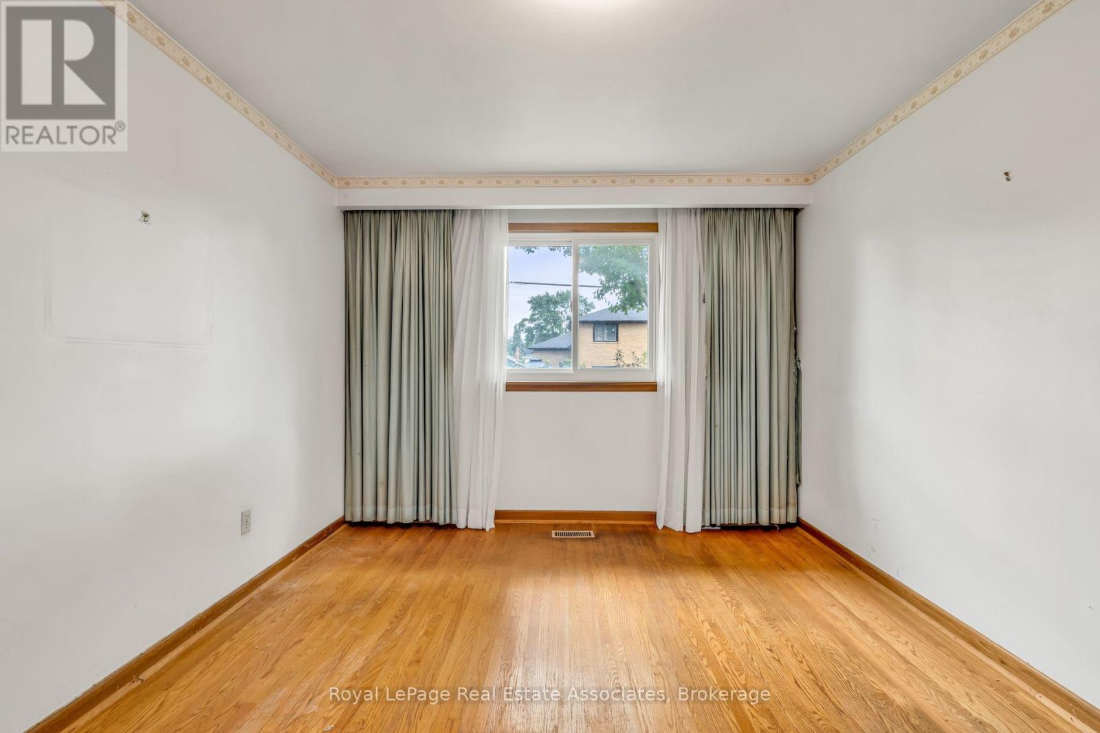 59 Stapleton Drive, Toronto, Ontario  M9R 2Z8 - Photo 22 - W13765340