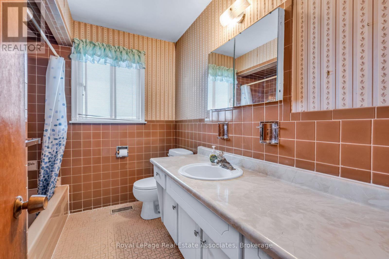 59 Stapleton Drive, Toronto, Ontario  M9R 2Z8 - Photo 26 - W13765340