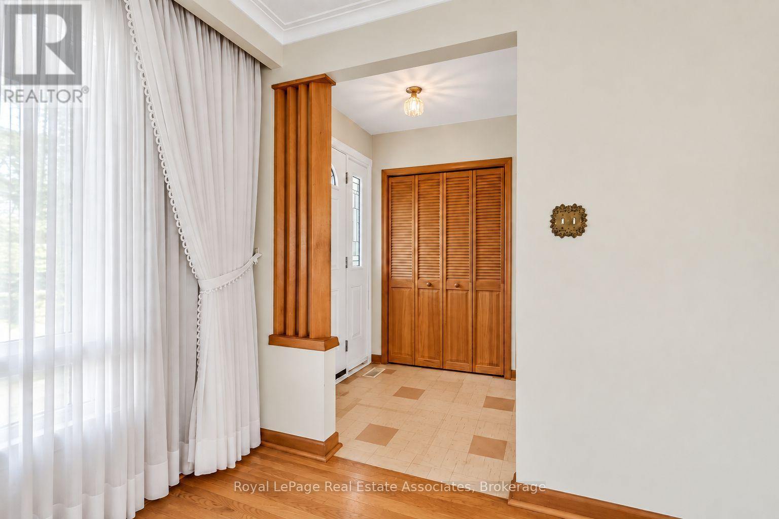 59 Stapleton Drive, Toronto, Ontario  M9R 2Z8 - Photo 6 - W13765340