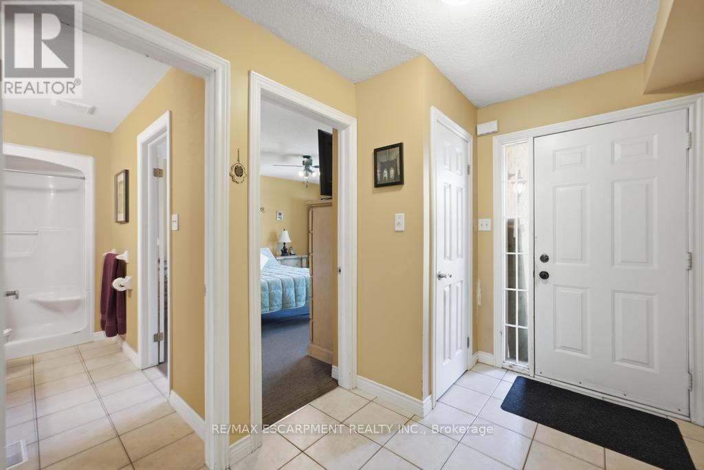 47 Dynasty Avenue, Hamilton, Ontario  L8G 4Z5 - Photo 3 - X13765388