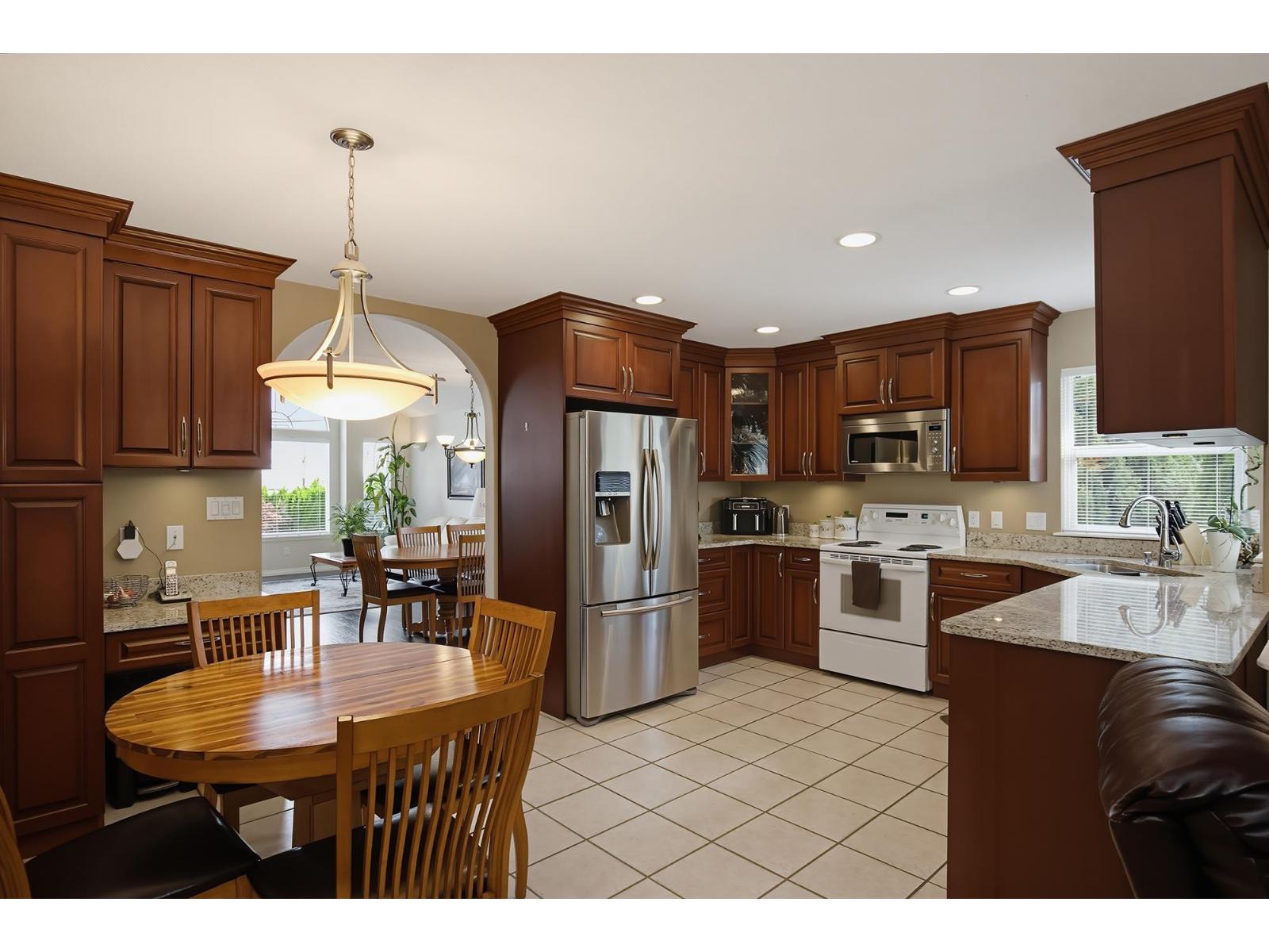 33134 Cherry Avenue, Mission, British Columbia  V2V 2V2 - Photo 8 - R3163231