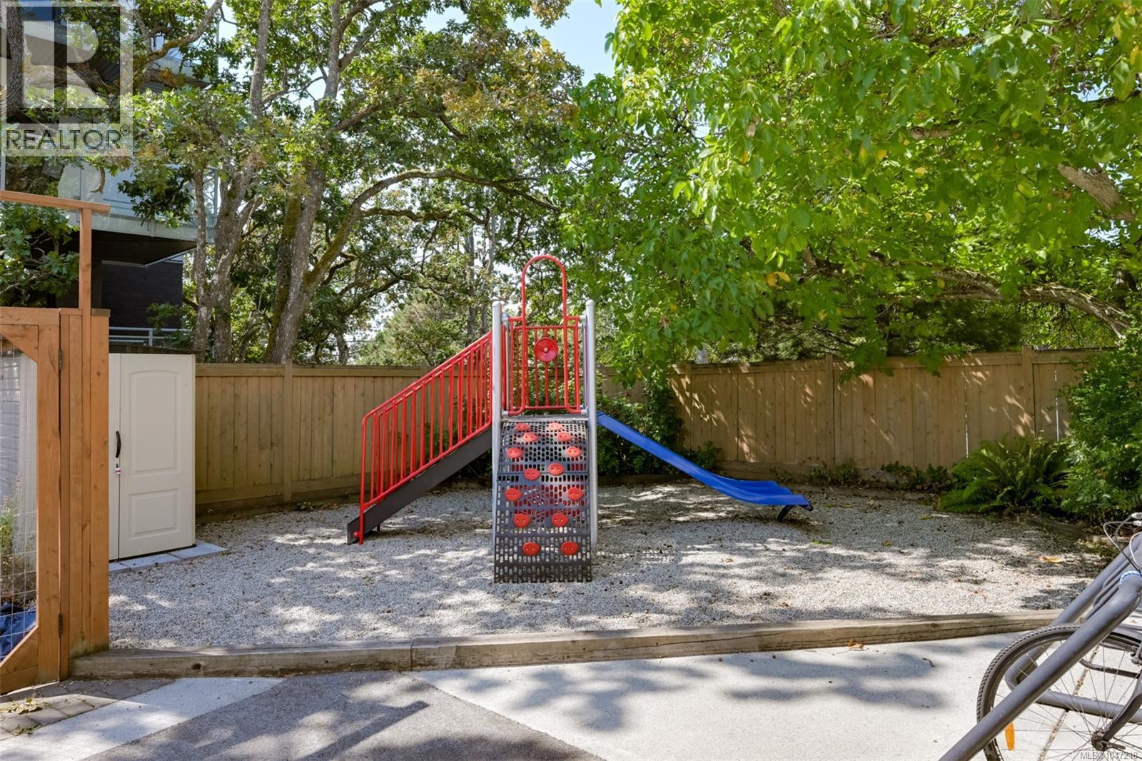 6 618 Lampson St, Esquimalt, British Columbia  V9A 6A1 - Photo 39 - 1047218