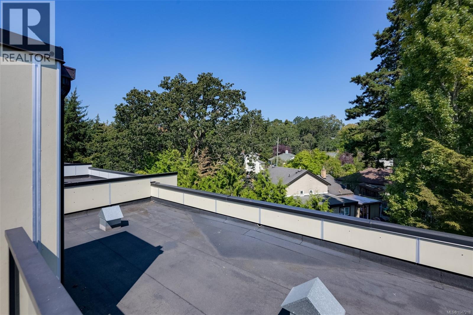 6 618 Lampson St, Esquimalt, British Columbia  V9A 6A1 - Photo 36 - 1047218