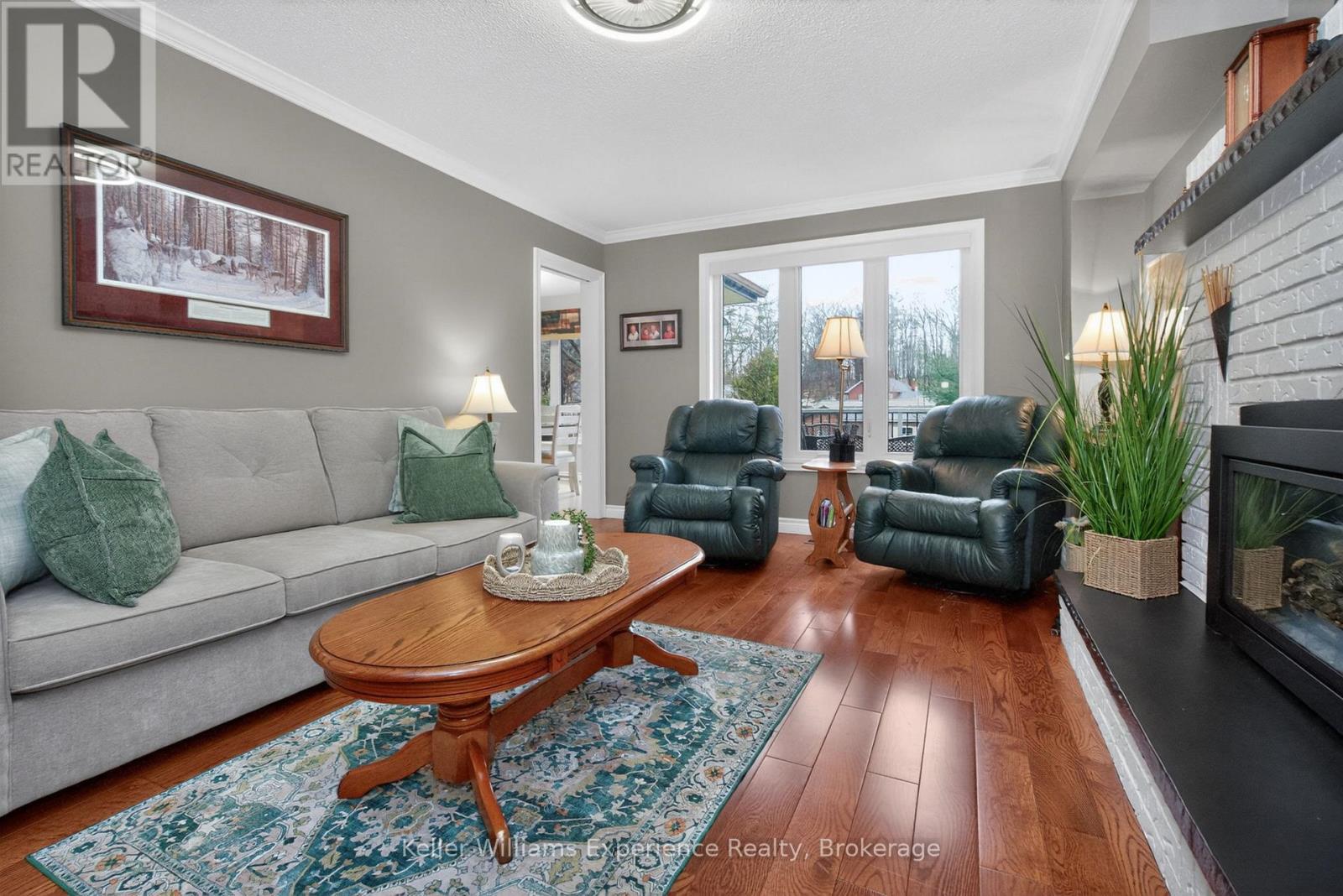 27 Rosewood Avenue, Springwater, Ontario  L0L 1X0 - Photo 18 - S13121912