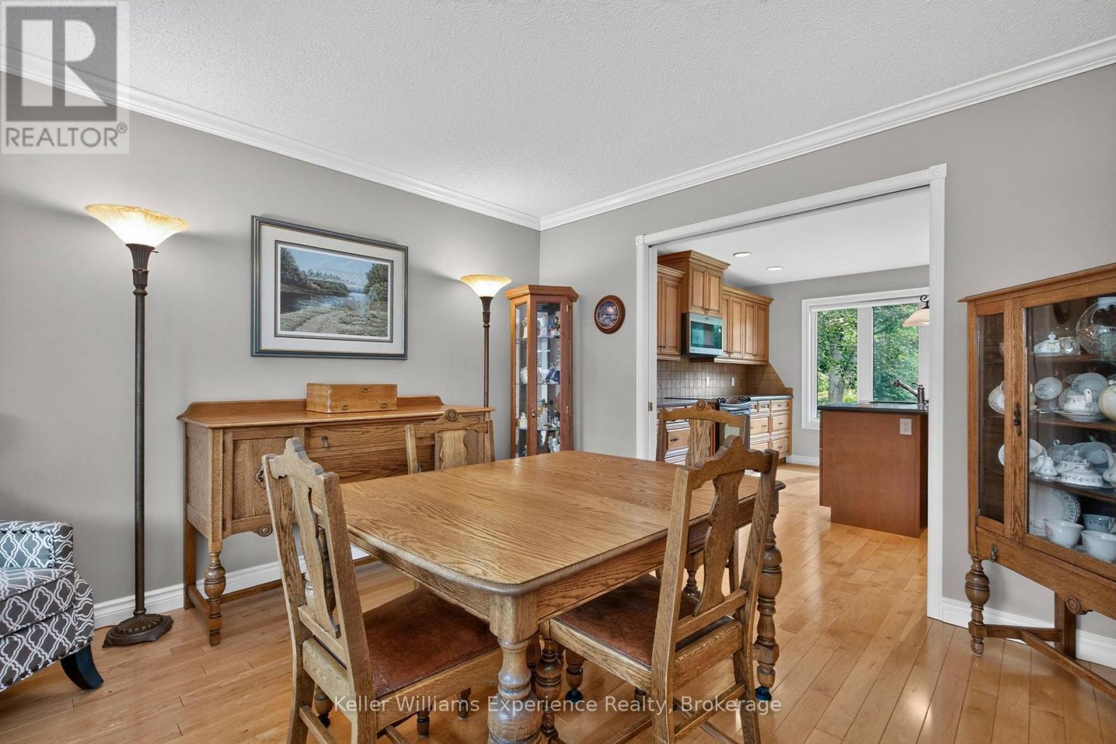 27 Rosewood Avenue, Springwater, Ontario  L0L 1X0 - Photo 16 - S13121912