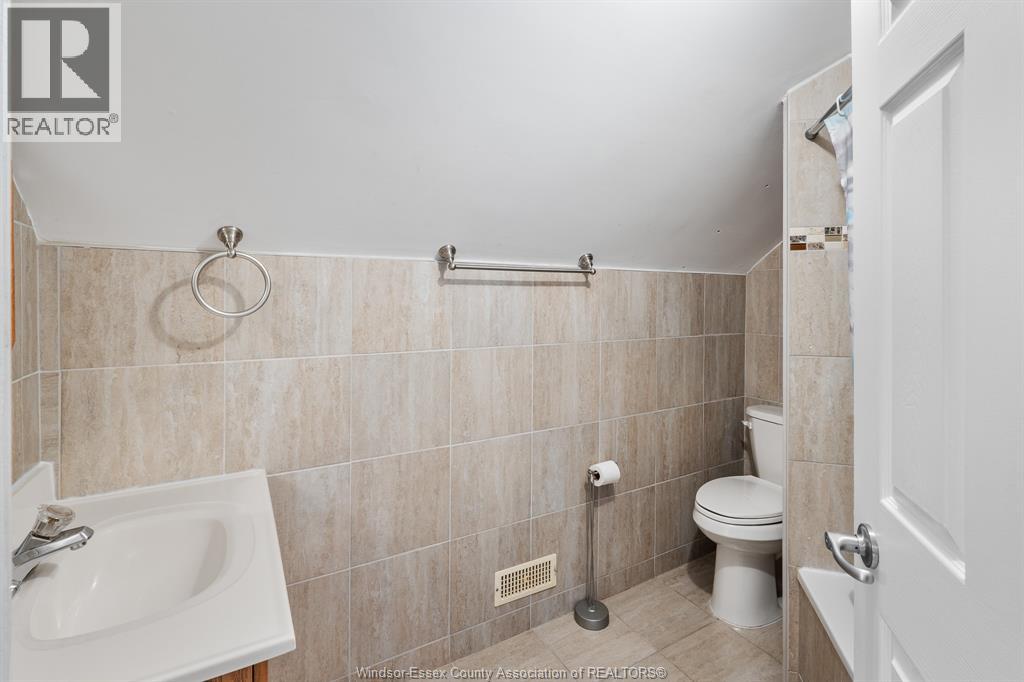 5530 St. Clair Unit# A, Lakeshore, Ontario  N0R 1N0 - Photo 20 - 26022161
