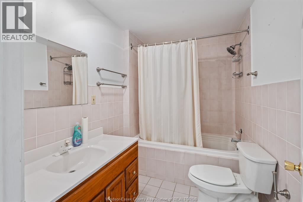 5530 St. Clair Unit# A, Lakeshore, Ontario  N0R 1N0 - Photo 28 - 26022161