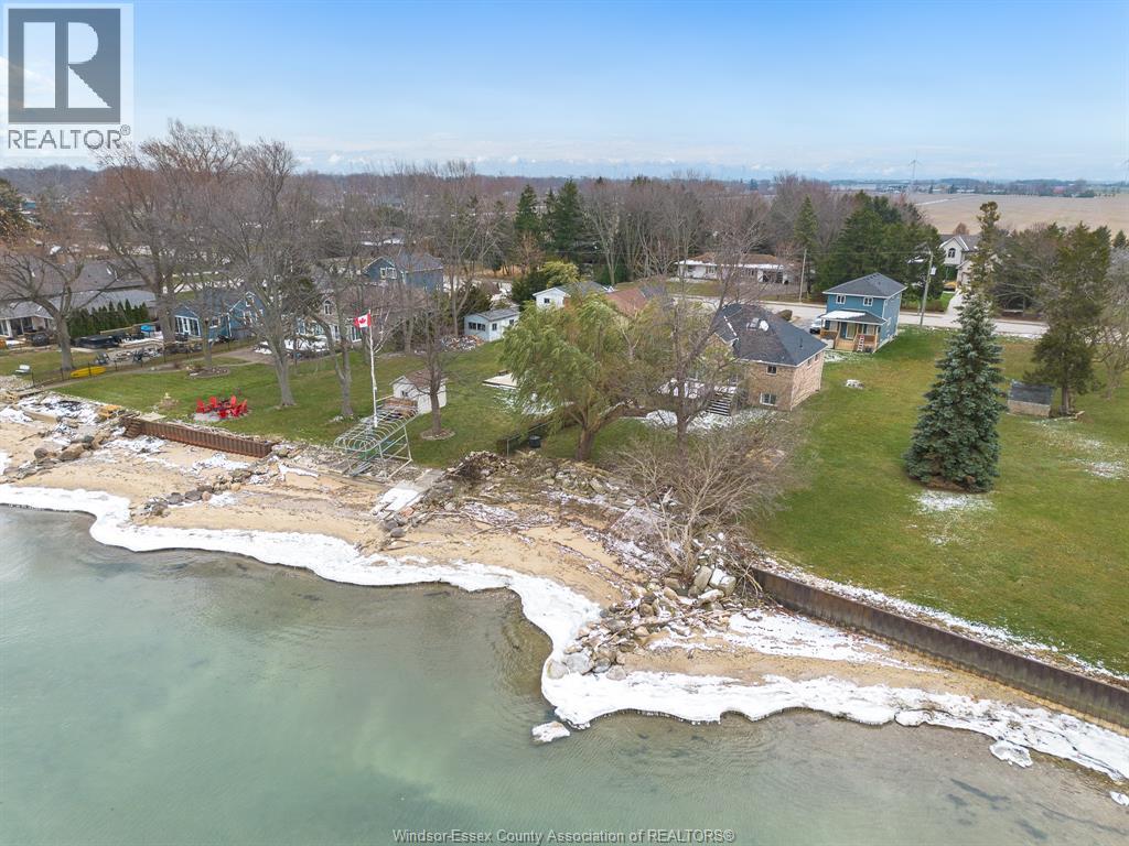 5530 St. Clair Unit# A, Lakeshore, Ontario  N0R 1N0 - Photo 3 - 26022161