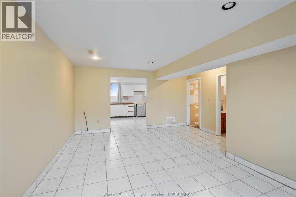 5530 St. Clair Unit# A, Lakeshore, Ontario  N0R 1N0 - Photo 31 - 26022161