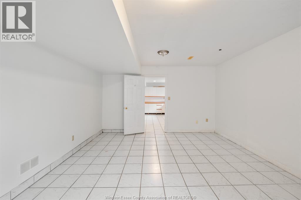5530 St. Clair Unit# A, Lakeshore, Ontario  N0R 1N0 - Photo 35 - 26022161