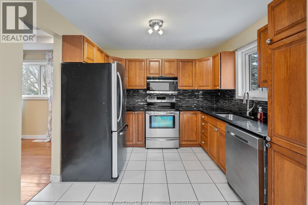5530 St. Clair Unit# A, Lakeshore, Ontario  N0R 1N0 - Photo 8 - 26022161