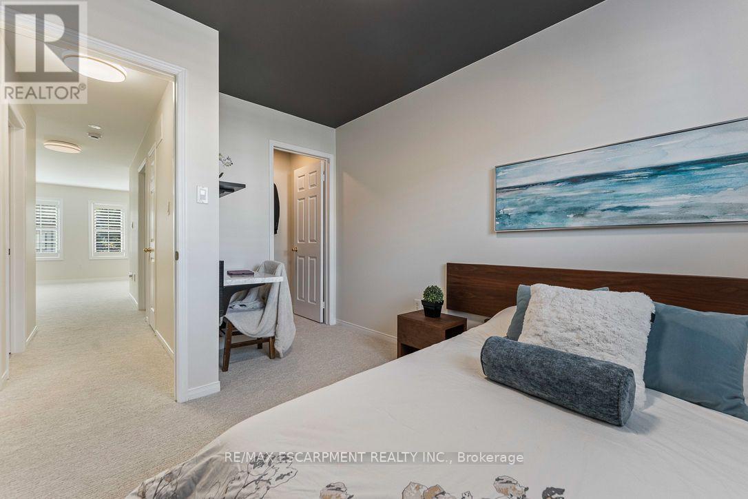253 Gatwick Drive, Oakville, Ontario  L6H 7K3 - Photo 24 - W13762134
