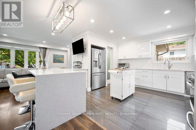 3202 Centennial Drive E, Burlington, Ontario  L7M 1C2 - Photo 12 - W13765008