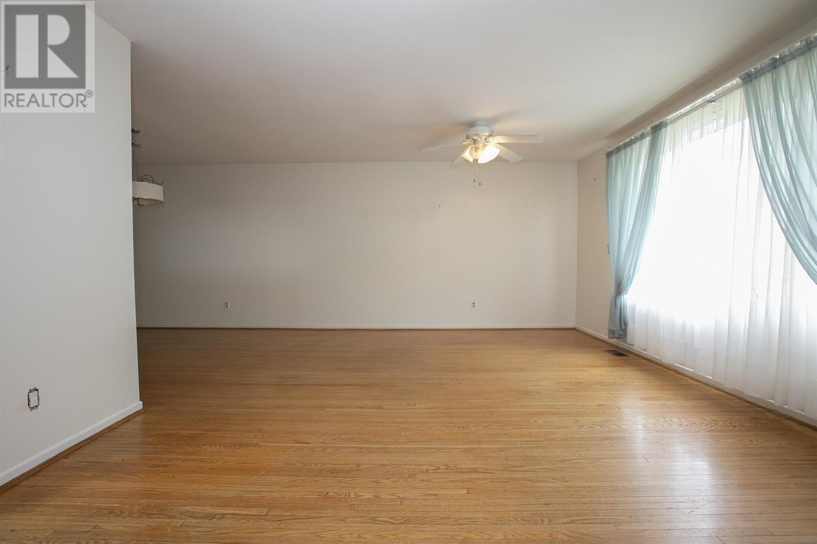 124 Princess Cres, Sault Ste. Marie, Ontario  P6B 3P5 - Photo 11 - SM262484