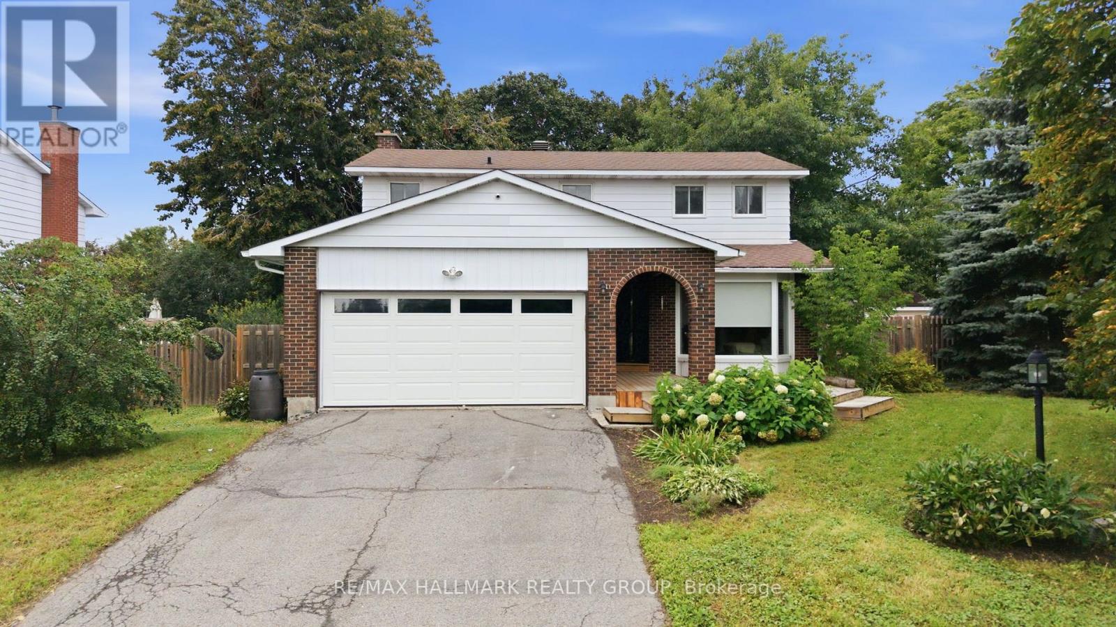 13 EVELYN STREET, Mississippi Mills, Ontario