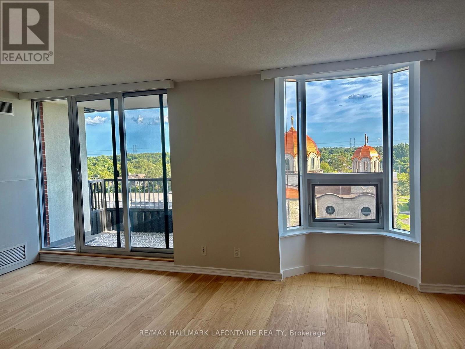 812 - 2951 Riverside Drive, Ottawa, Ontario  K1V 8W6 - Photo 4 - X13765564