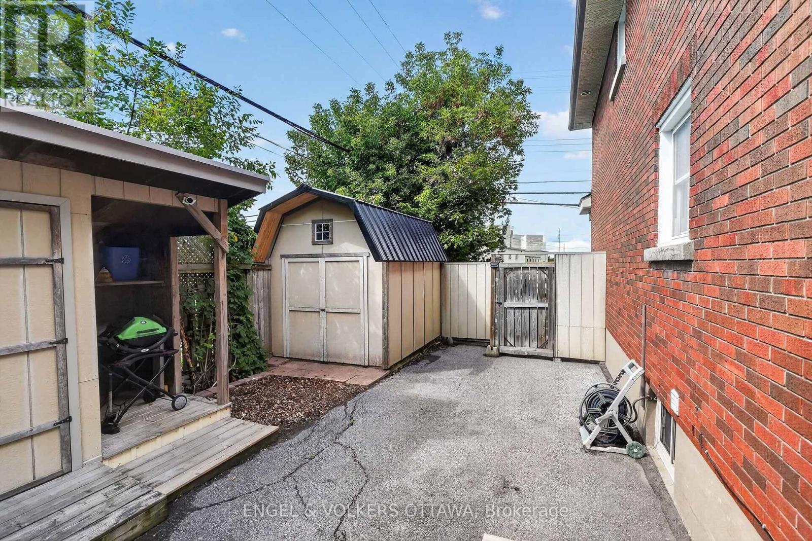 1520 Laperriere Avenue, Ottawa, Ontario  K1Z 7S9 - Photo 31 - X13765632
