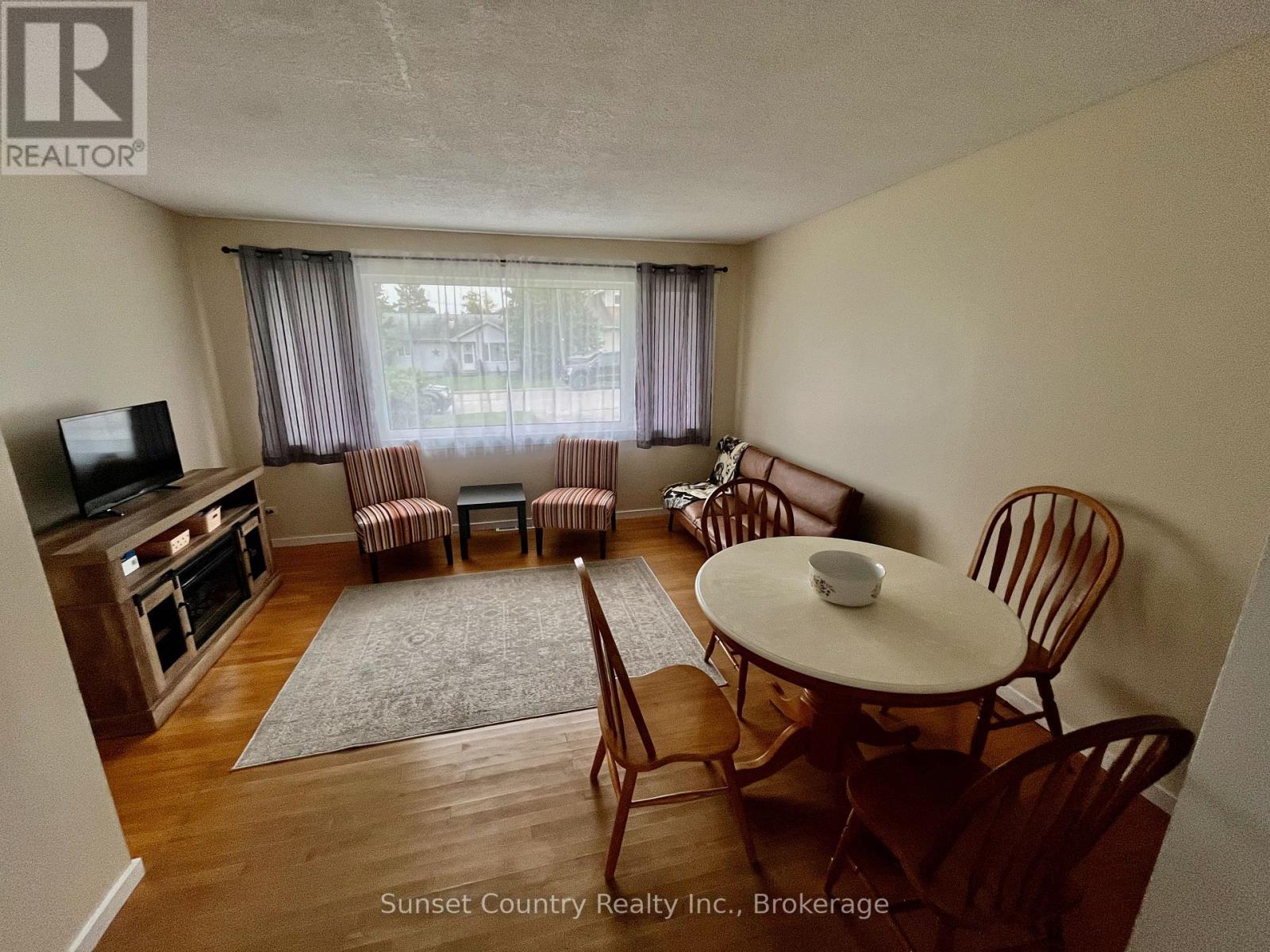 74 Elizabeth Avenue, Dryden, Ontario  P8N 2L6 - Photo 2 - X13765552