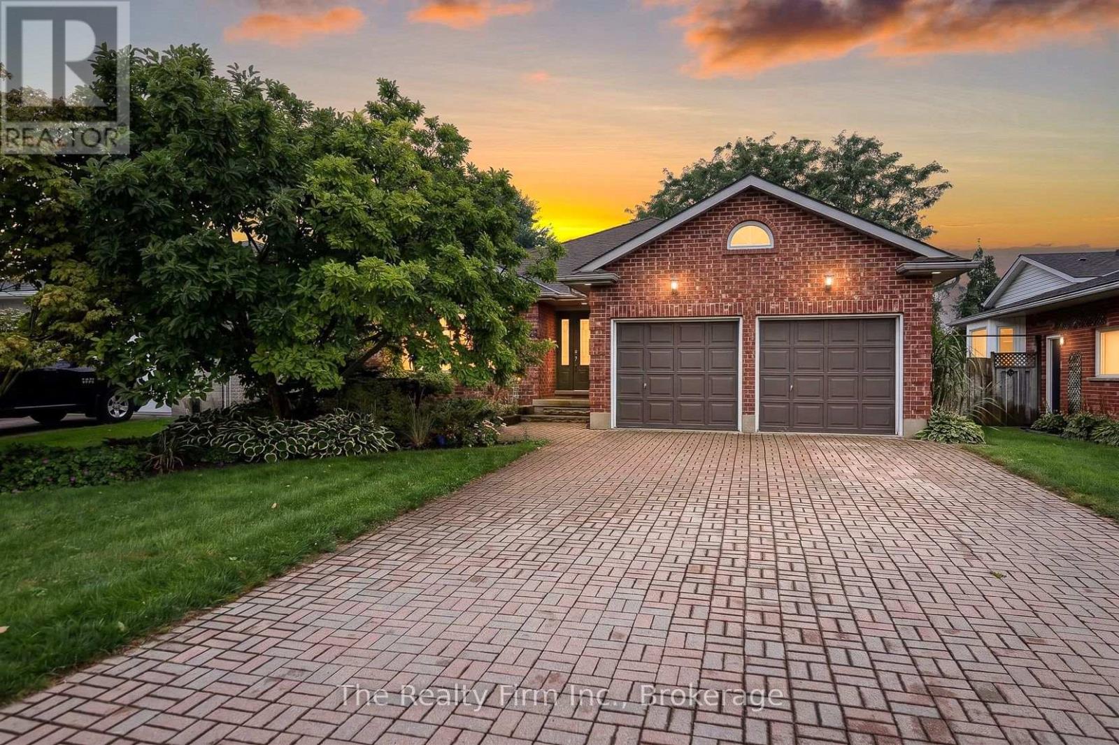 55 MASON DRIVE, Ingersoll, Ontario