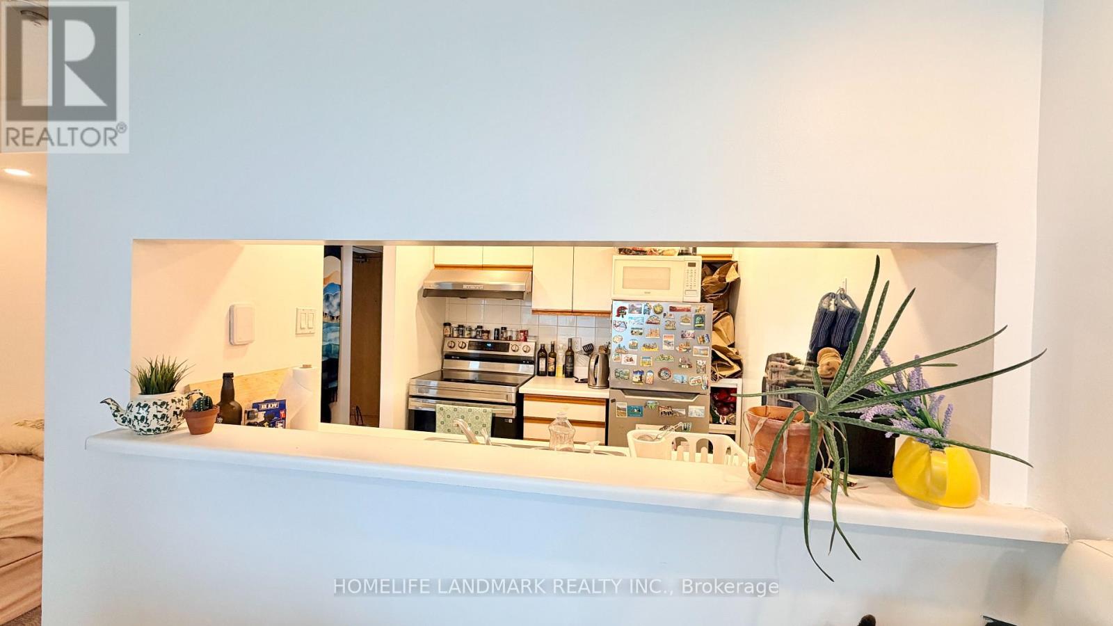 2405 - 99 Harbour Square, Toronto, Ontario M5J 2H2 - Photo 9 - C13765586