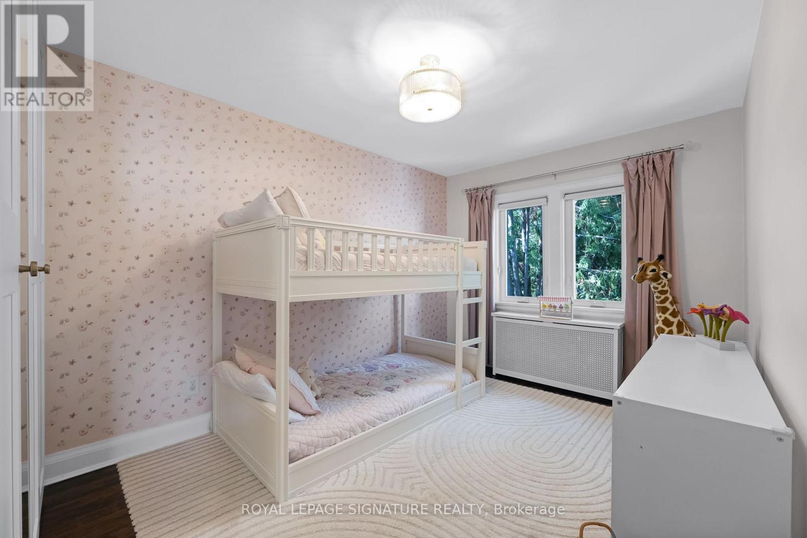 124 Donlea Drive, Toronto, Ontario  M4G 2M5 - Photo 19 - C13765594